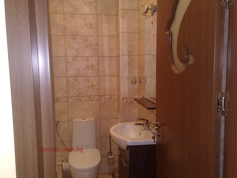 För uthyrning  2 sovrum Ruse , Centar , 80 kvm | 64744104 - bild [12]