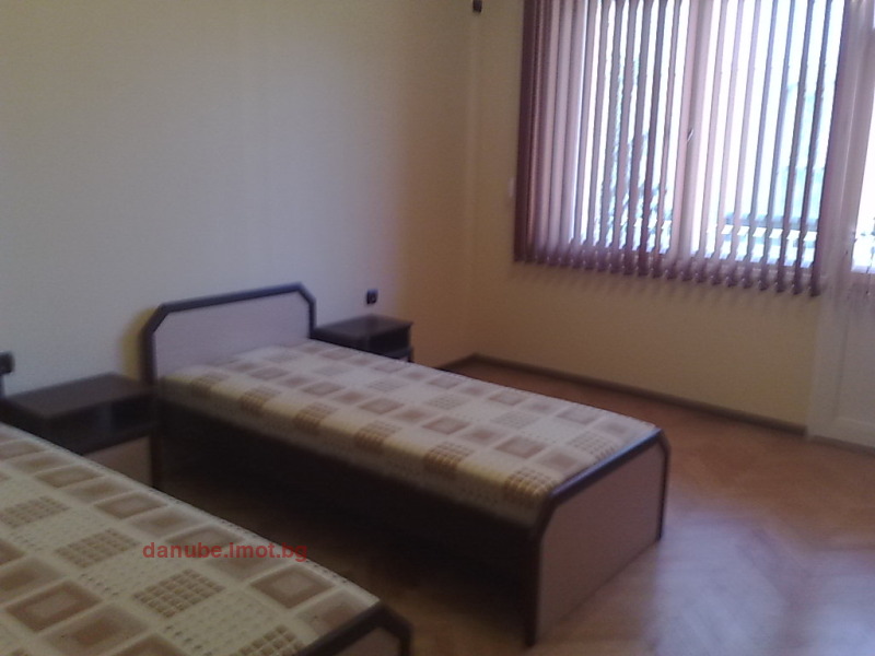 För uthyrning  2 sovrum Ruse , Centar , 80 kvm | 64744104 - bild [9]