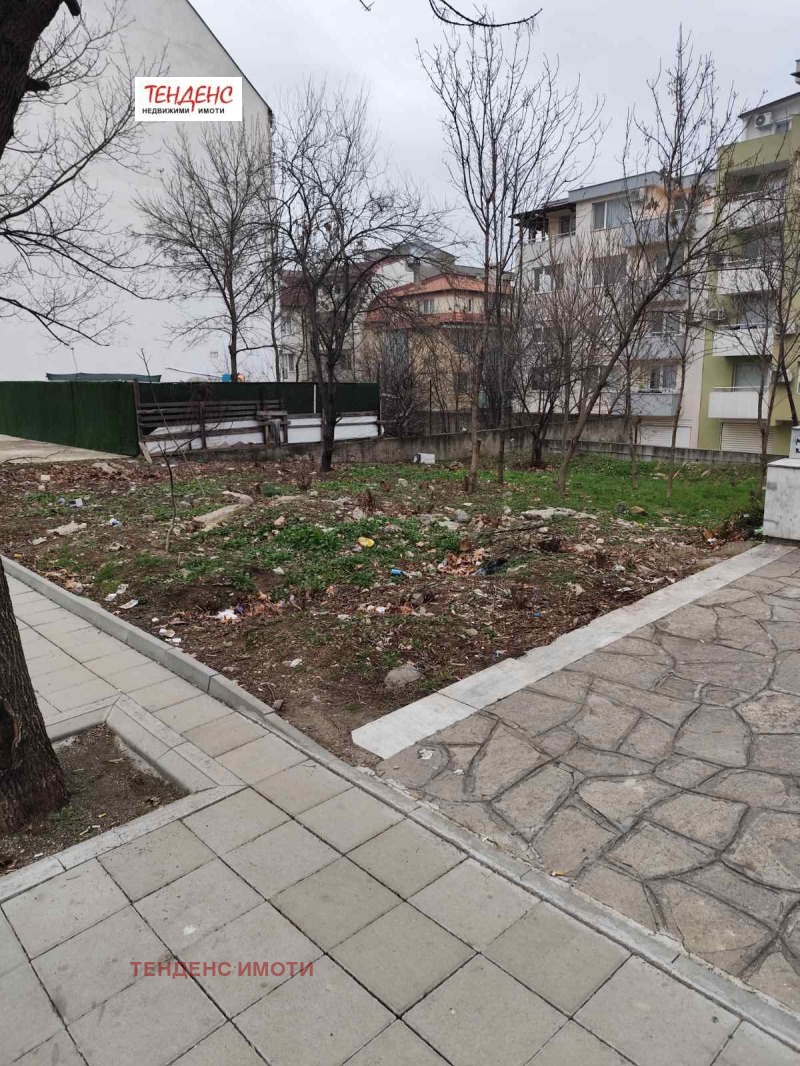 Дава под наем МЯСТО, гр. Кърджали, Възрожденци