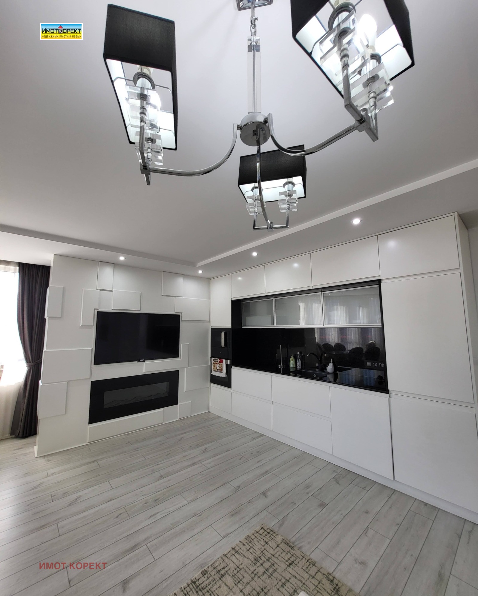 Дава под наем 3-СТАЕН, гр. Пазарджик, Център