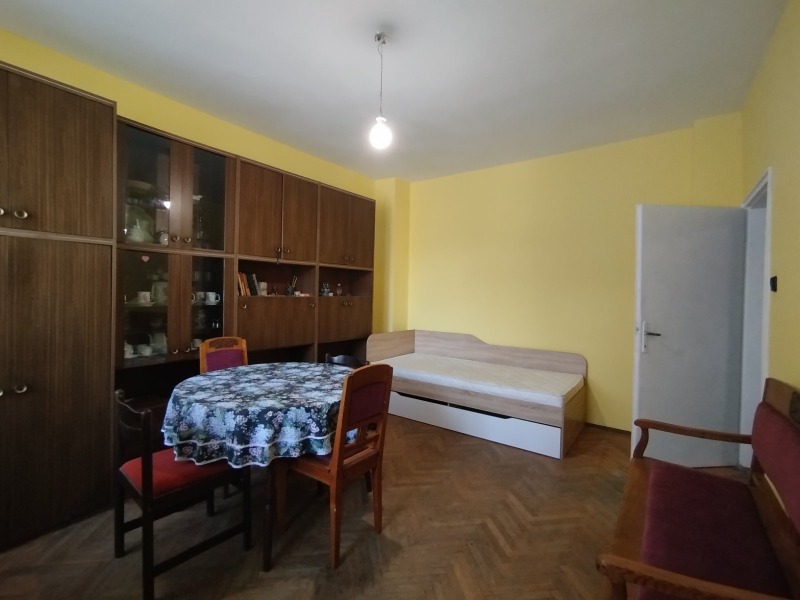 Дава под Наем 3-СТАЕН в град Русе, Център - 88 кв.м / 300 € » 586.75 лв., МИЛКОВИ