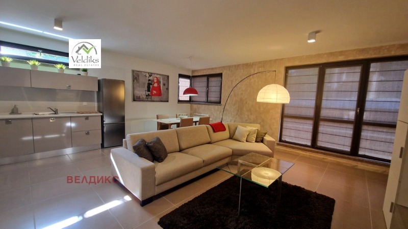 Te huur  2 slaapkamers Sofia , Simeonovo , 130 m² | 67975763