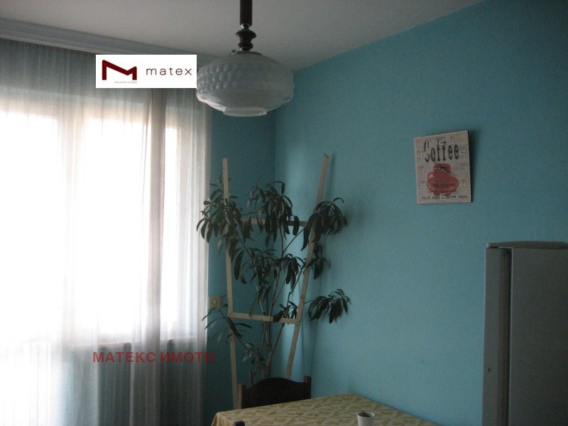 De inchiriat  2 dormitoare Varna , Țentâr , 74 mp | 93967205