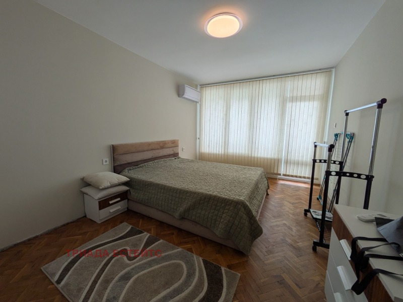 Дава под наем 3-СТАЕН, гр. Бургас, Лазур, снимка 3 - Апартаменти - 53453298