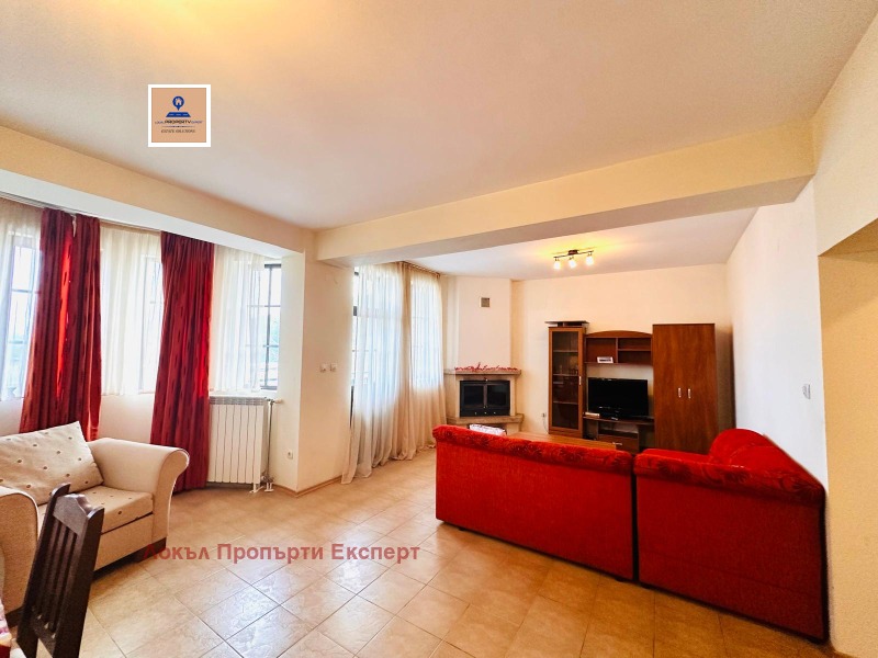 Дава под наем КЪЩА, гр. Банско, област Благоевград