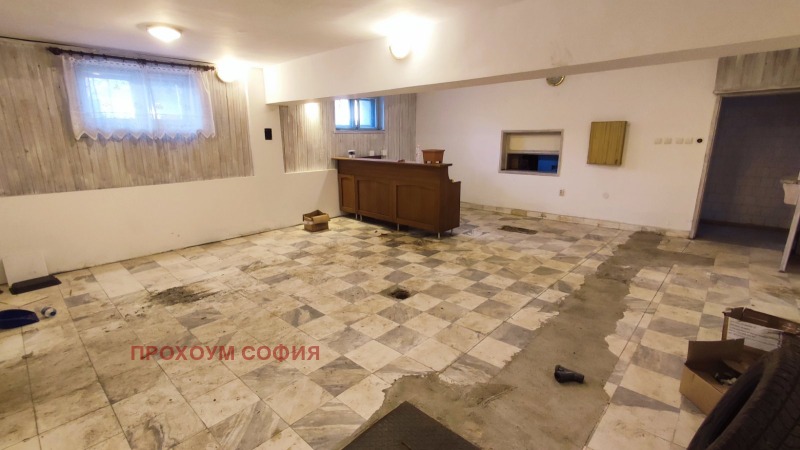 Para alugar  Bar; Cafeteria Sofia , Manastirski livadi , 160 m² | 26064223 - imagem [4]