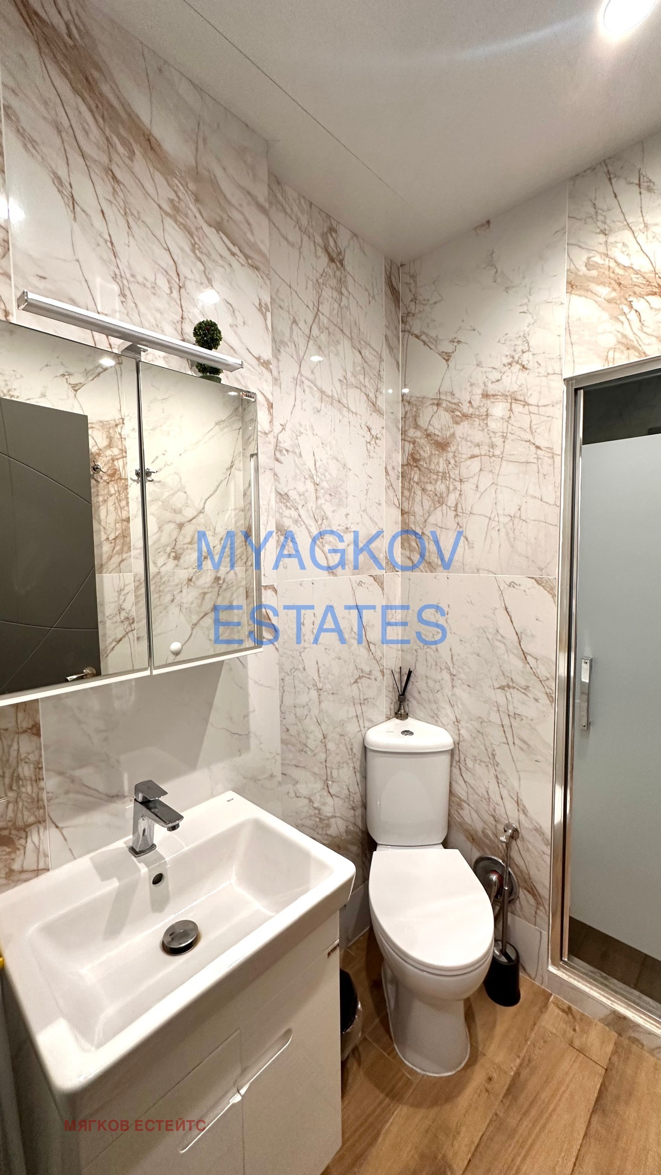 Дава под наем 2-СТАЕН, гр. София, Център, снимка 10 - Апартаменти - 54344167