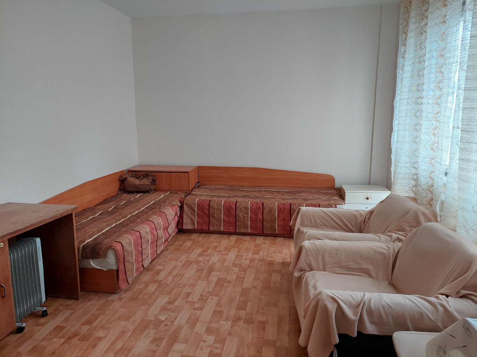 Дава под наем 1-СТАЕН, гр. Пловдив, Тракия