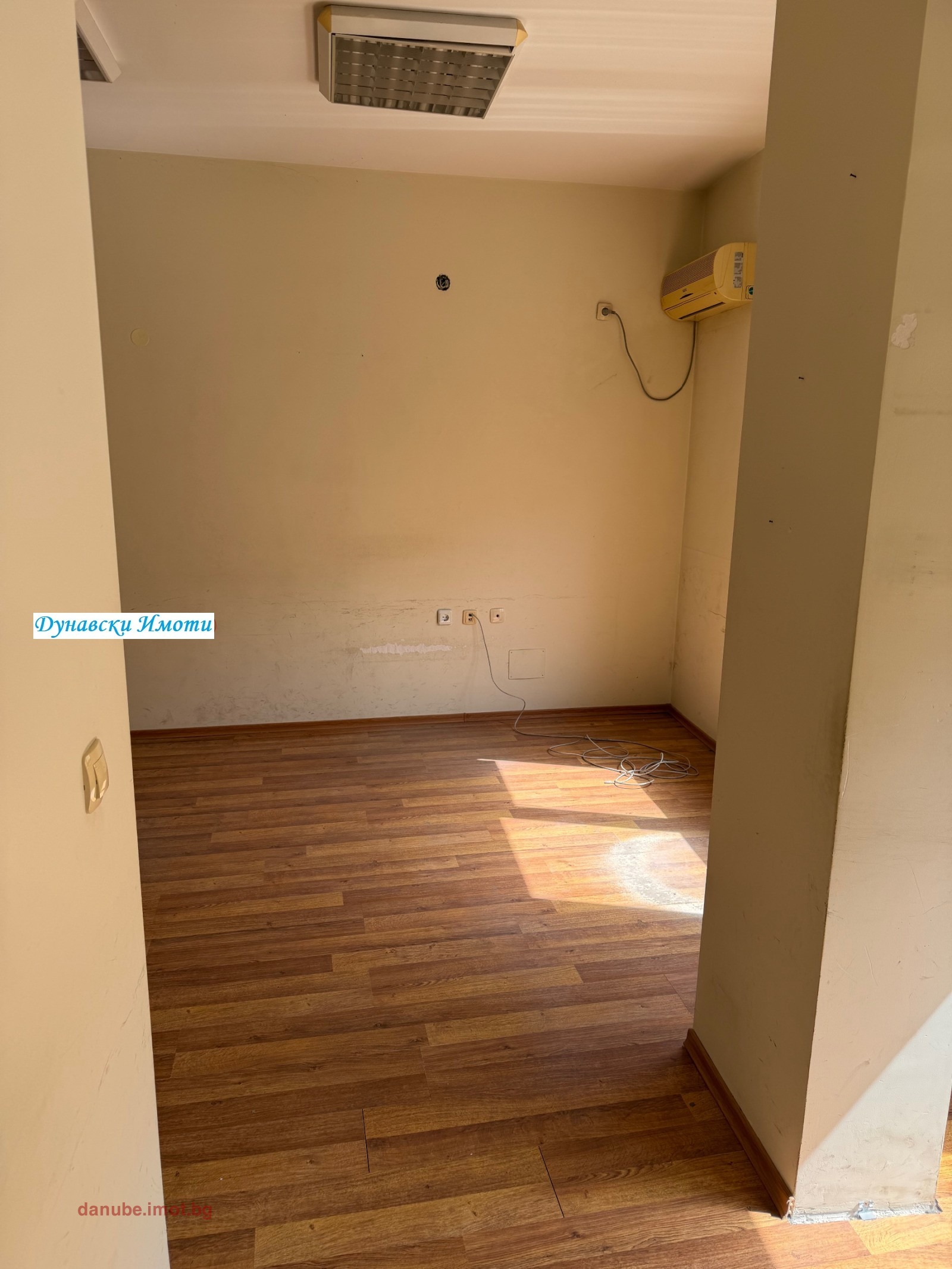 Дава под наем ОФИС, гр. Русе, Център, снимка 7 - Офиси - 54281276