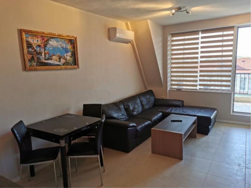 Издаје се  1 спаваћа соба Софија , Лозенец , 86 м2 | 96095061