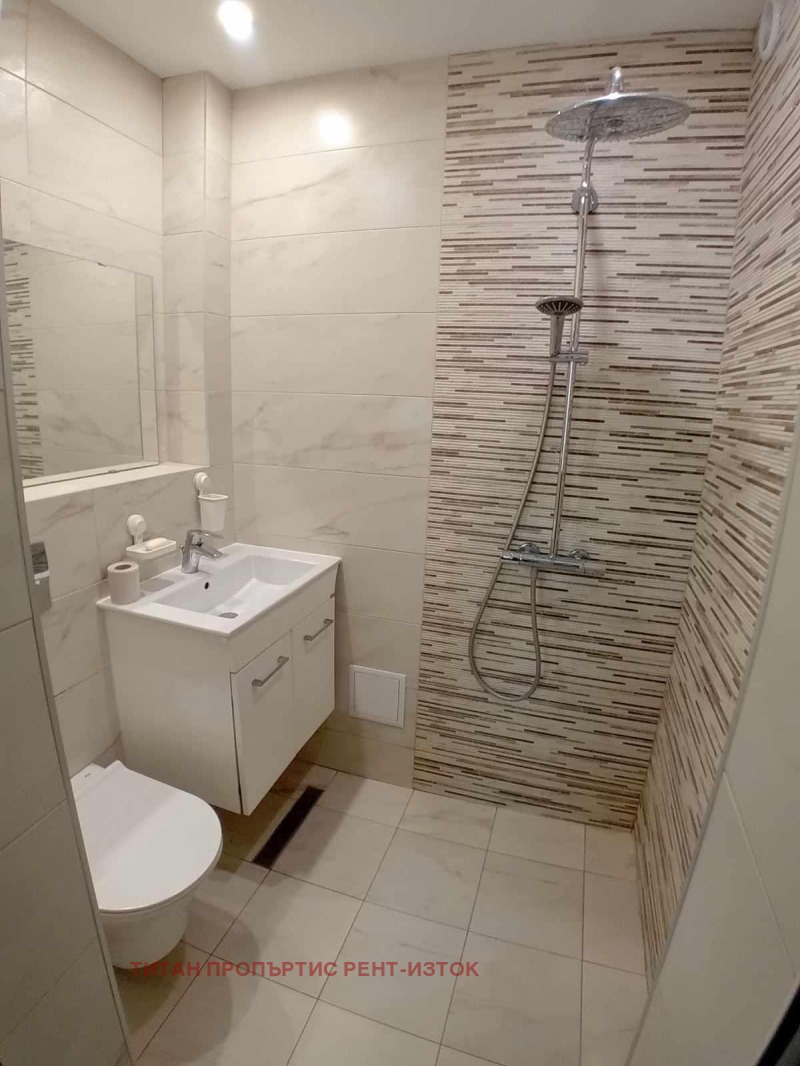 Дава под наем 2-СТАЕН, гр. Бургас, Център, снимка 2 - Апартаменти - 52370923