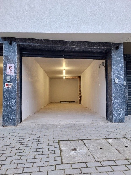 Дава под наем ГАРАЖ, ПАРКОМЯСТО, гр. Пловдив, Кючук Париж, снимка 5 - Гаражи и паркоместа - 53819701