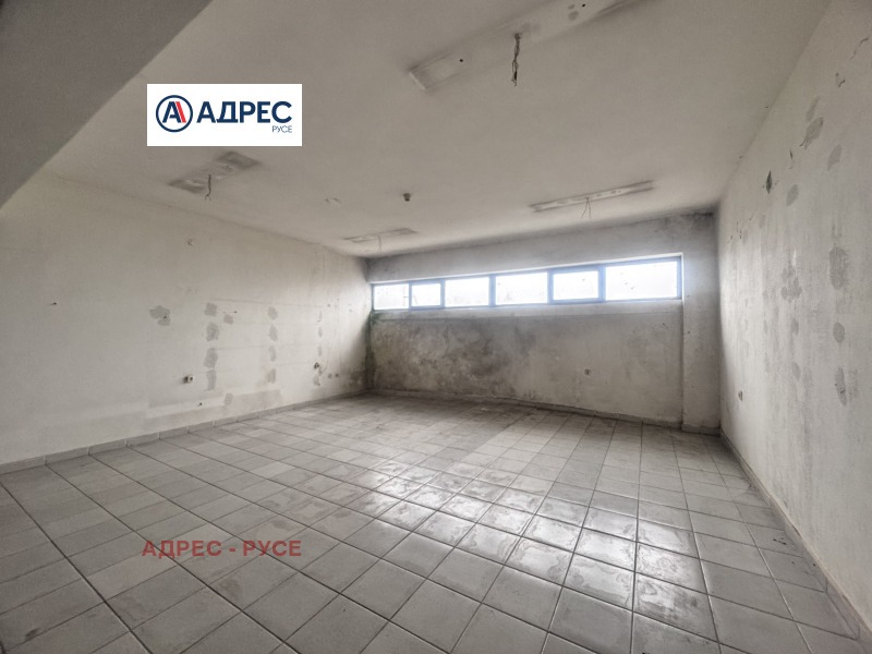 Дава под Наем СКЛАД в град Русе, Ялта - 40 кв.м / 52 € » 101.70 лв., АДРЕС - РУСЕ