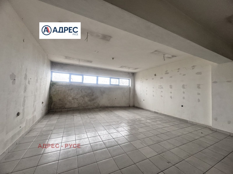 Дава под наем СКЛАД, гр. Русе, Ялта, снимка 2 - Складове - 52688746