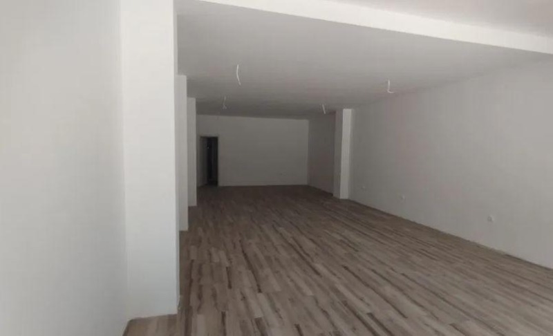Дава под Наем МАГАЗИН в град Бургас, Възраждане - 75 кв.м / 792.50 € » 1 550 лв., ТИТАН ПРОПЪРТИС РЕНТ-ИЗТОК