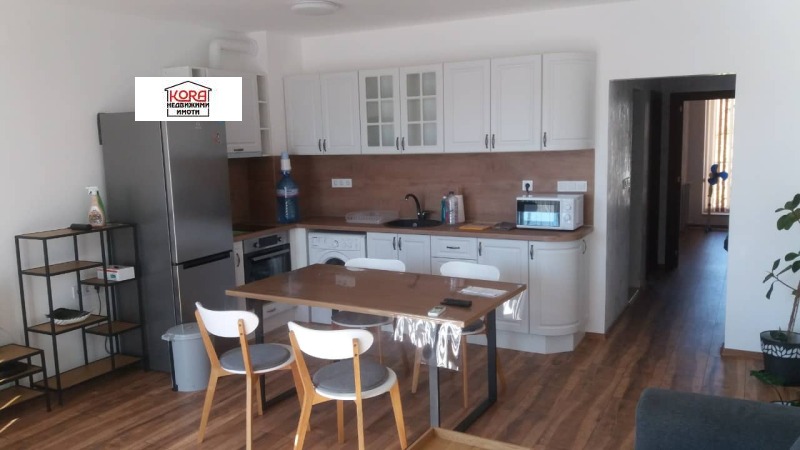 Дава под наем 3-СТАЕН, гр. Плевен, Широк център