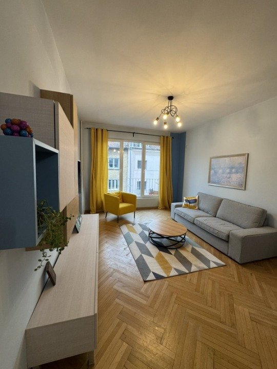 Дава под наем 3-СТАЕН, гр. София, Център