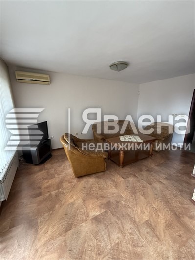 Дава под наем 4-СТАЕН, гр. Варна, Бриз, снимка 3 - Апартаменти - 55226999