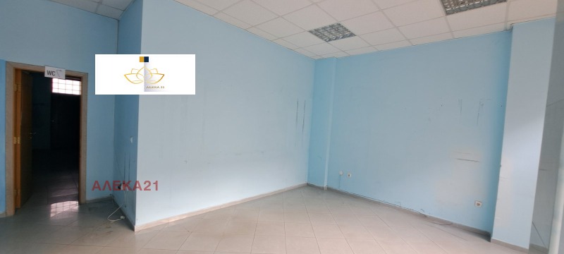 Дава под наем МАГАЗИН, гр. София, Център, снимка 2 - Магазини - 53099099
