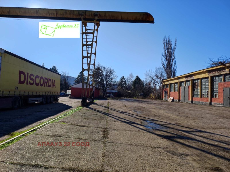 Дава под наем ПРОМ. ПОМЕЩЕНИЕ, гр. Червен бряг, област Плевен, снимка 7 - Производствени сгради - 53149388