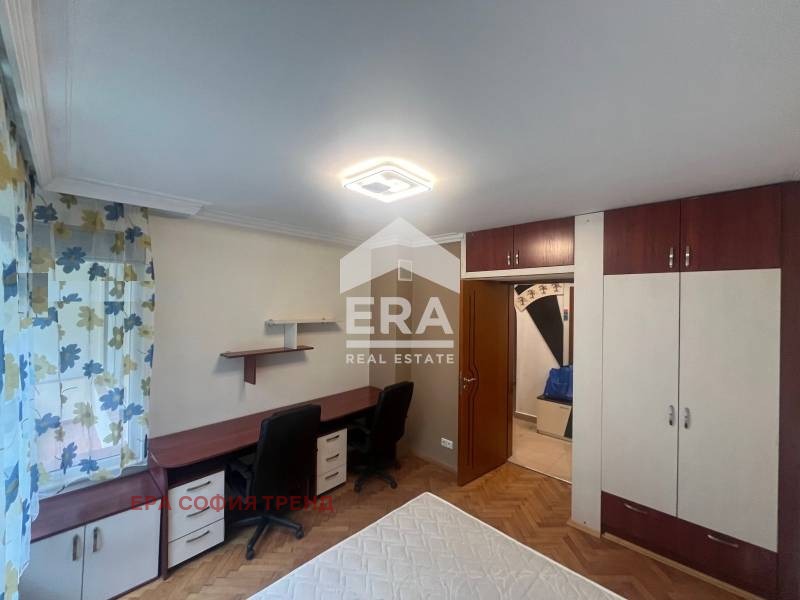 Дава под наем 3-СТАЕН, гр. София, Хиподрума, снимка 2 - Апартаменти - 53258134