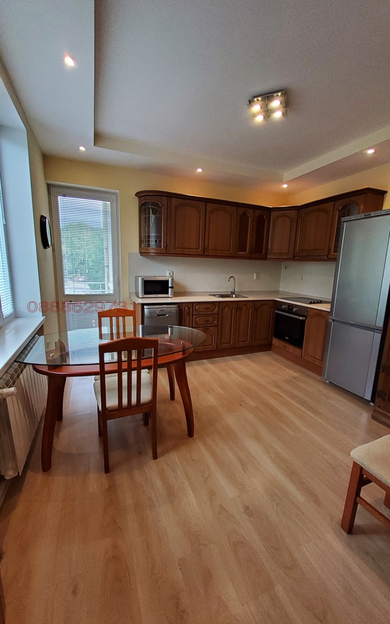 Zu vermieten  3 Schlafzimmer Sofia , Bankja , 110 qm | 77519812 - Bild [4]
