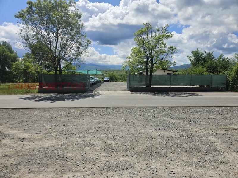 Дава под наем МЯСТО, гр. София, Люлин 1