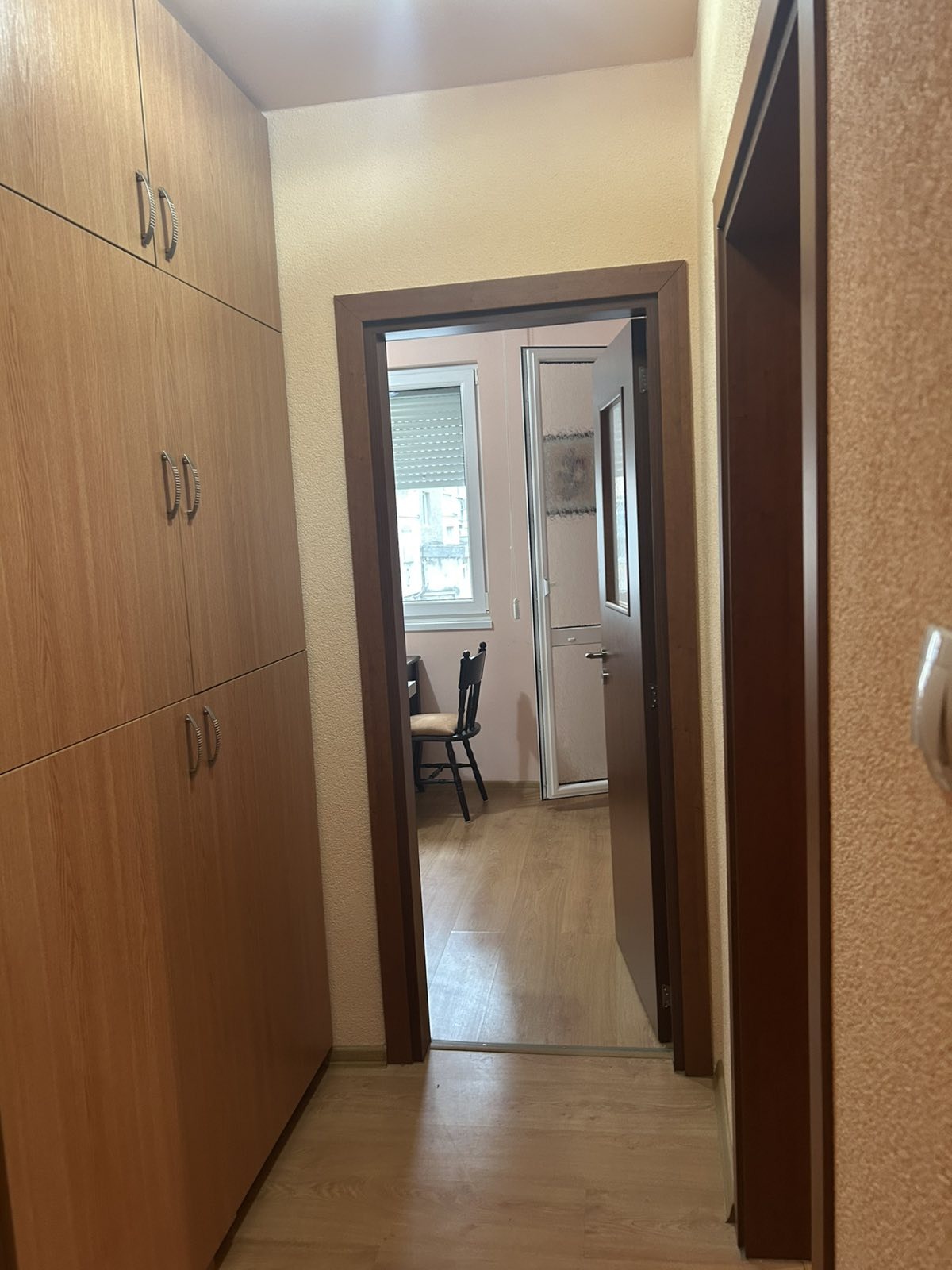 Дава под наем 2-СТАЕН, гр. Благоевград, Запад, снимка 8 - Апартаменти - 54109683