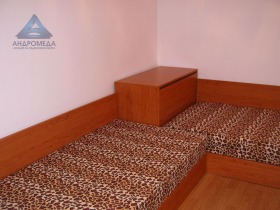 De inchiriat Studio