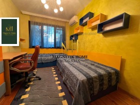 2 bedroom Vazrazhdane, Burgas 10