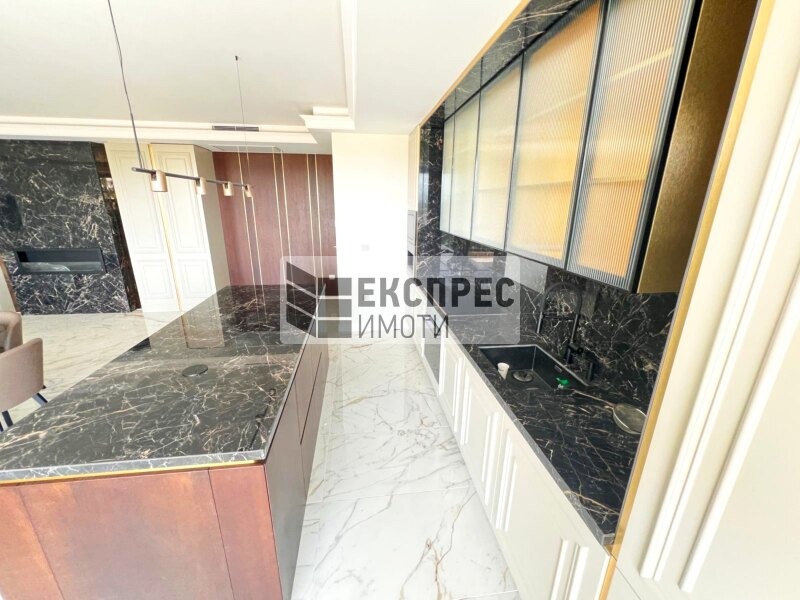 En renta  3 dormitorios Varna , k.k. Sv.Sv. Konstantin i Elena , 240 metros cuadrados | 61258406 - imagen [3]
