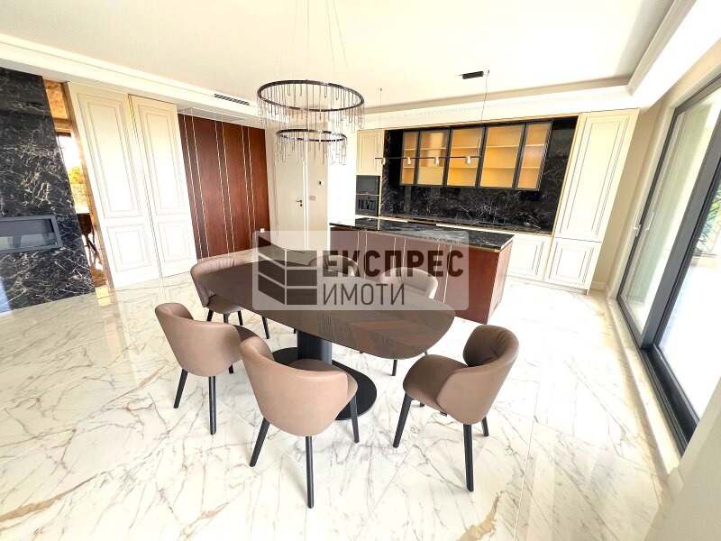 En renta  3 dormitorios Varna , k.k. Sv.Sv. Konstantin i Elena , 240 metros cuadrados | 61258406 - imagen [2]
