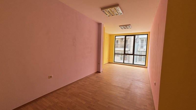 Zu vermieten  Büro Plowdiw , Wastanitscheski , 35 qm | 62569766