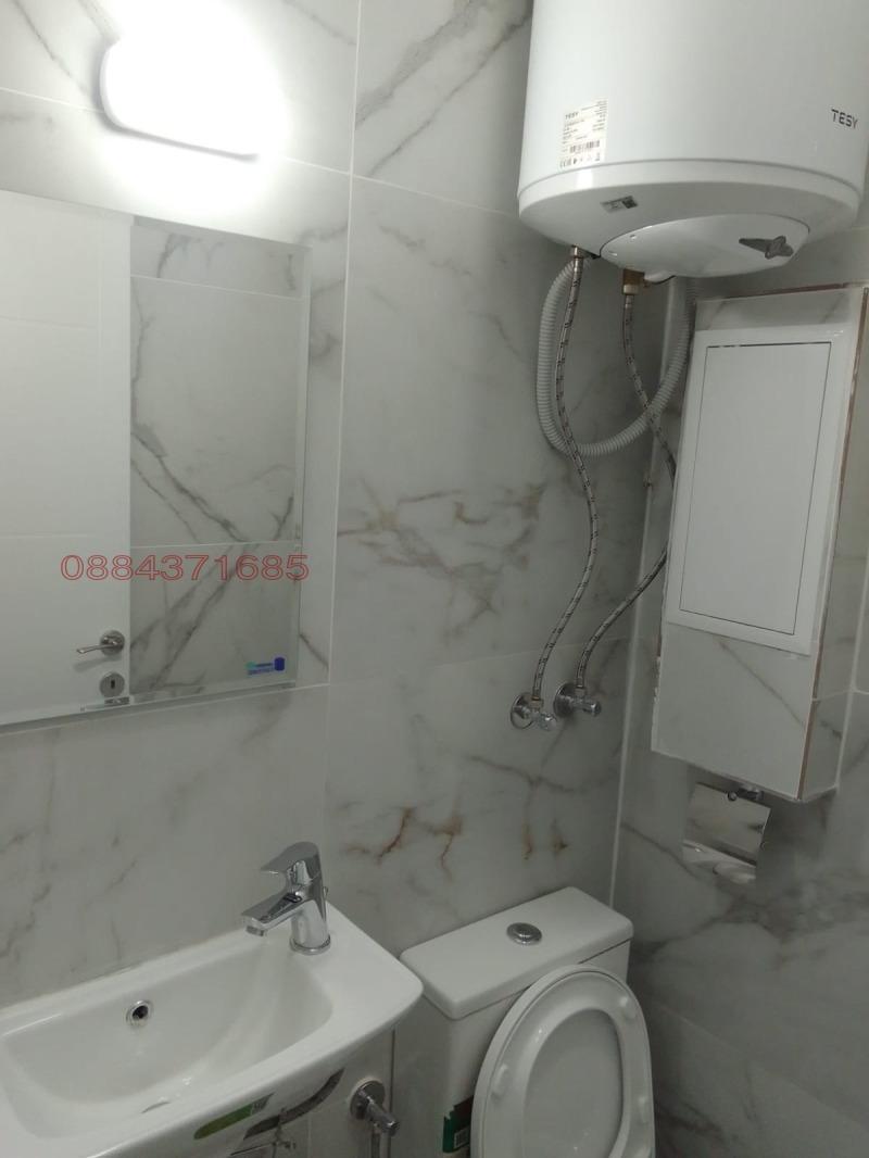 Дава под наем МАГАЗИН, гр. Бургас, Център, снимка 5 - Магазини - 53169056