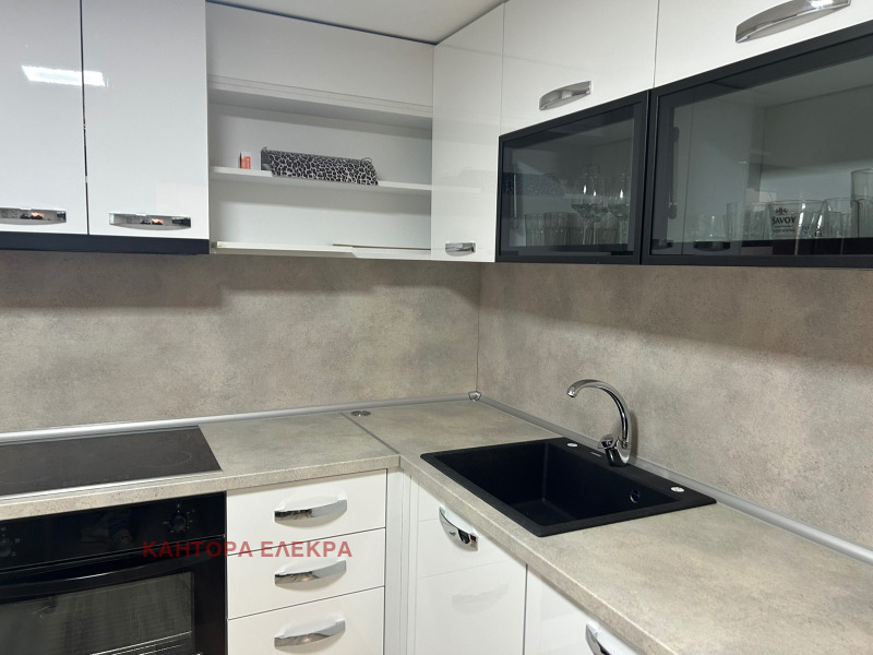 A louer  1 chambre Varna , Tsentar , 70 m² | 55135992