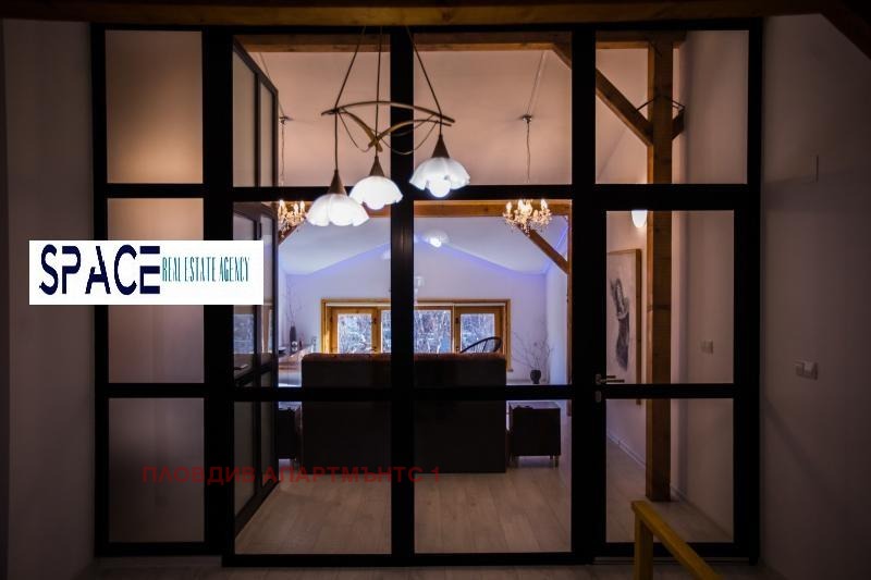 Дава под наем ЕТАЖ ОТ КЪЩА, гр. Пловдив, Христо Смирненски