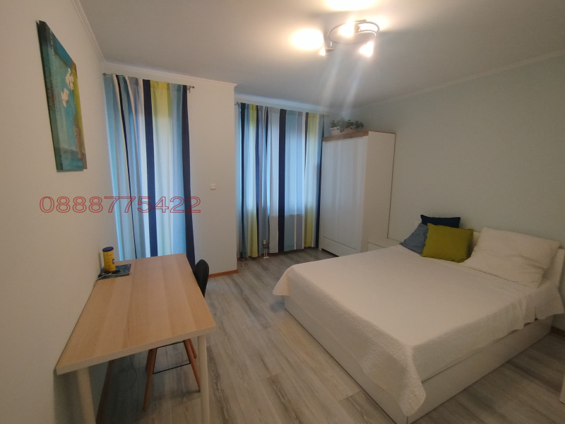 Дава под наем 4-СТАЕН, гр. София, Лозенец, снимка 10 - Апартаменти - 53025697