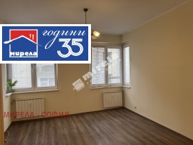 ОФИС, 120 m2