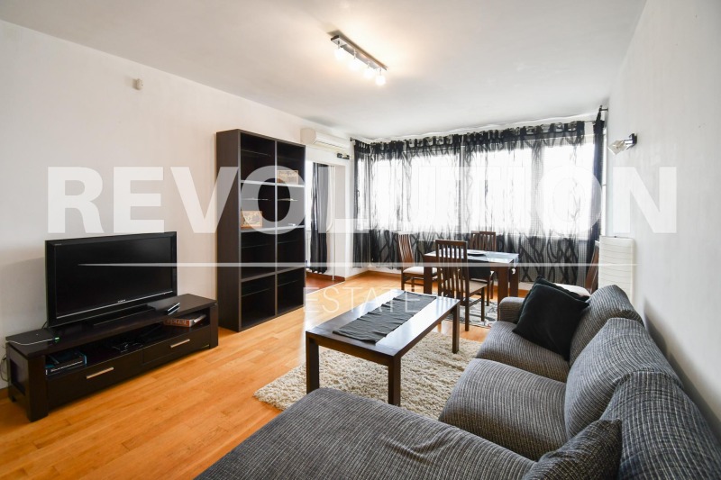 Издаје се  2 спаваће собе Софија , Центар , 120 м2 | 23518426 - слика [2]