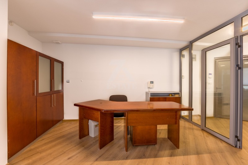 Para alugar  Escritório Sofia , Lozenec , 75 m² | 73684252 - imagem [7]