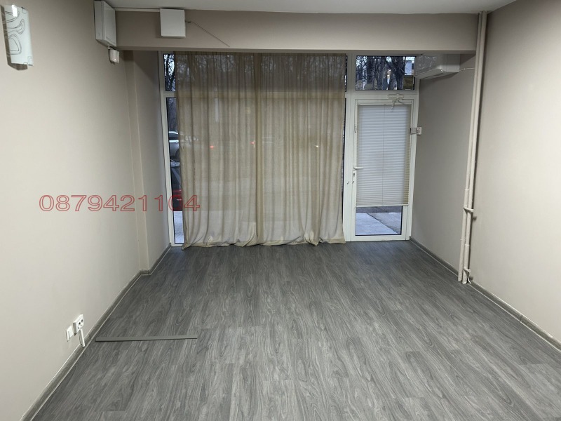 Дава под наем МАГАЗИН, гр. София, Света Троица, снимка 16 - Магазини - 53029463