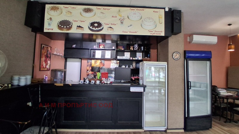 Дава под наем ЗАВЕДЕНИЕ, гр. Благоевград, Идеален център