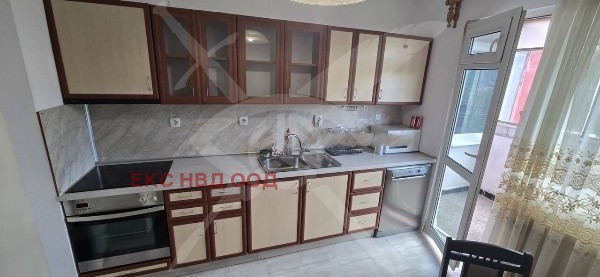 Дава под наем МНОГОСТАЕН, гр. Пловдив, Кършияка, снимка 2 - Апартаменти - 53085608