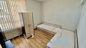 2 slaapkamers Pobeda, Varna 6