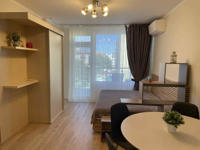 Под наем 1-СТАЕН, град Варна, к.к. Св.Св. Константин и Елена • 600 € • 70338728 — Holmes.bg