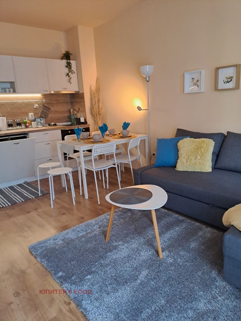 För uthyrning  1 sovrum Sofia , Centar , 76 kvm | 35277377 - bild [11]