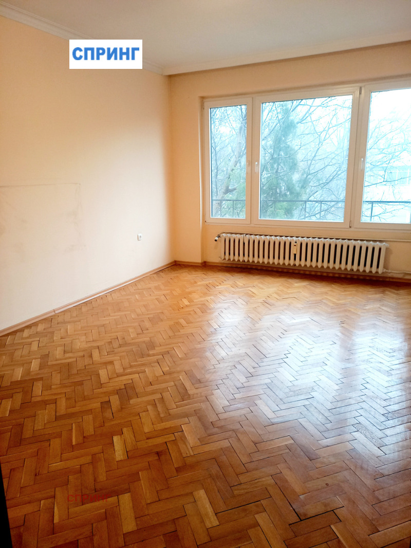 Дава под наем 3-СТАЕН, гр. София, Иван Вазов, снимка 5 - Апартаменти - 53592964