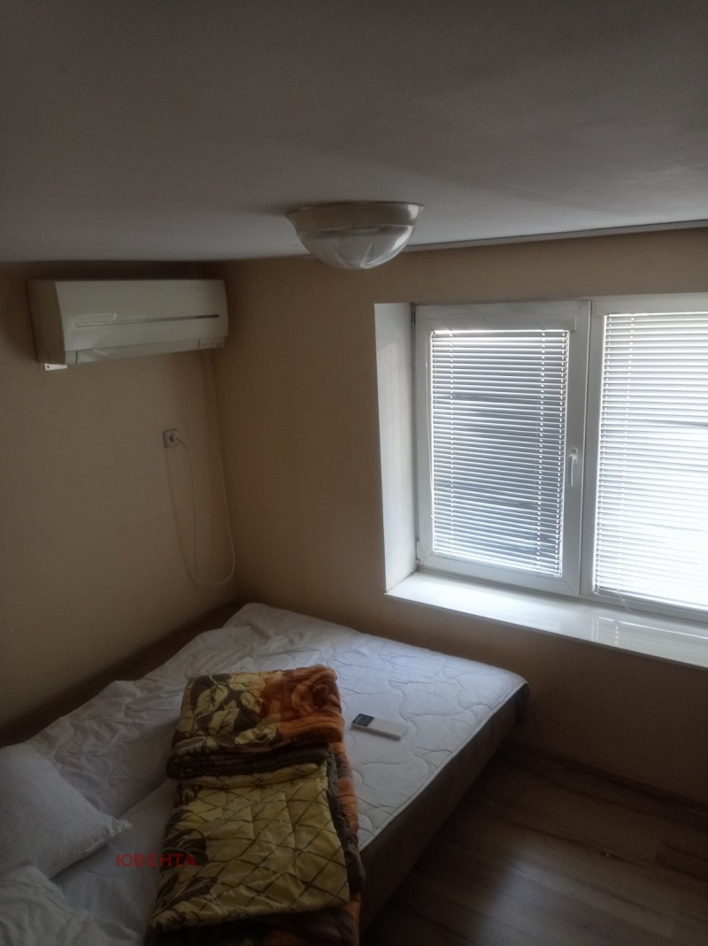 Издаје се  Кућа Русе , Централен кооп. пазар , 40 м2 | 31641184 - слика [6]