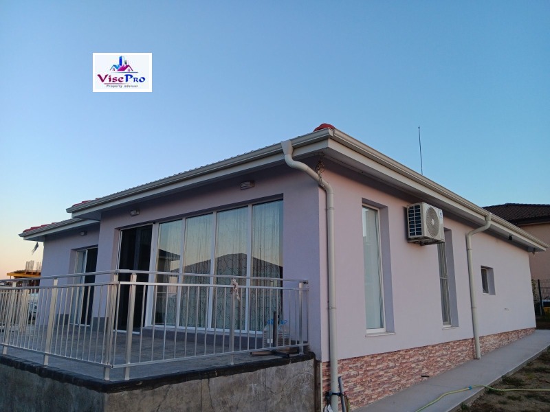 Дава под наем КЪЩА, с. Марково, област Пловдив, снимка 2 - Къщи - 53004785