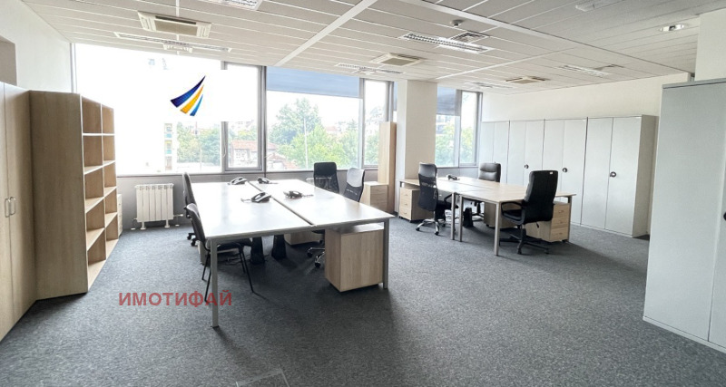 Дава под Наем ОФИС в град София, Център - 360 кв.м / 4 320 € » 8 449.19 лв., ИМОТИФАЙ